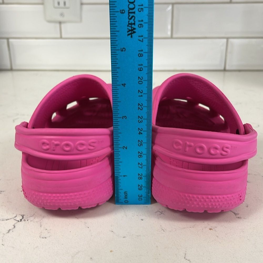 Crocs Classic Clog Size Junior 4 Pink , Barbie Pink, Bubble Gum Pink - Picture 4 of 16